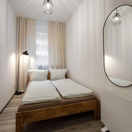Modern Living - 3-zimmer - Nord, Ruhige Seitenstrasse, Fusslaeufig Strassenbahn Apartmán Norimberk